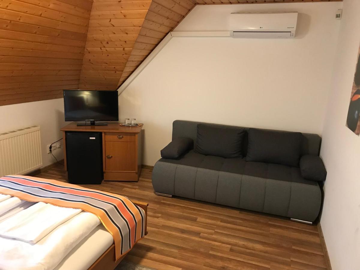 Zöldtető Panzió Balatonfüred Exterior foto