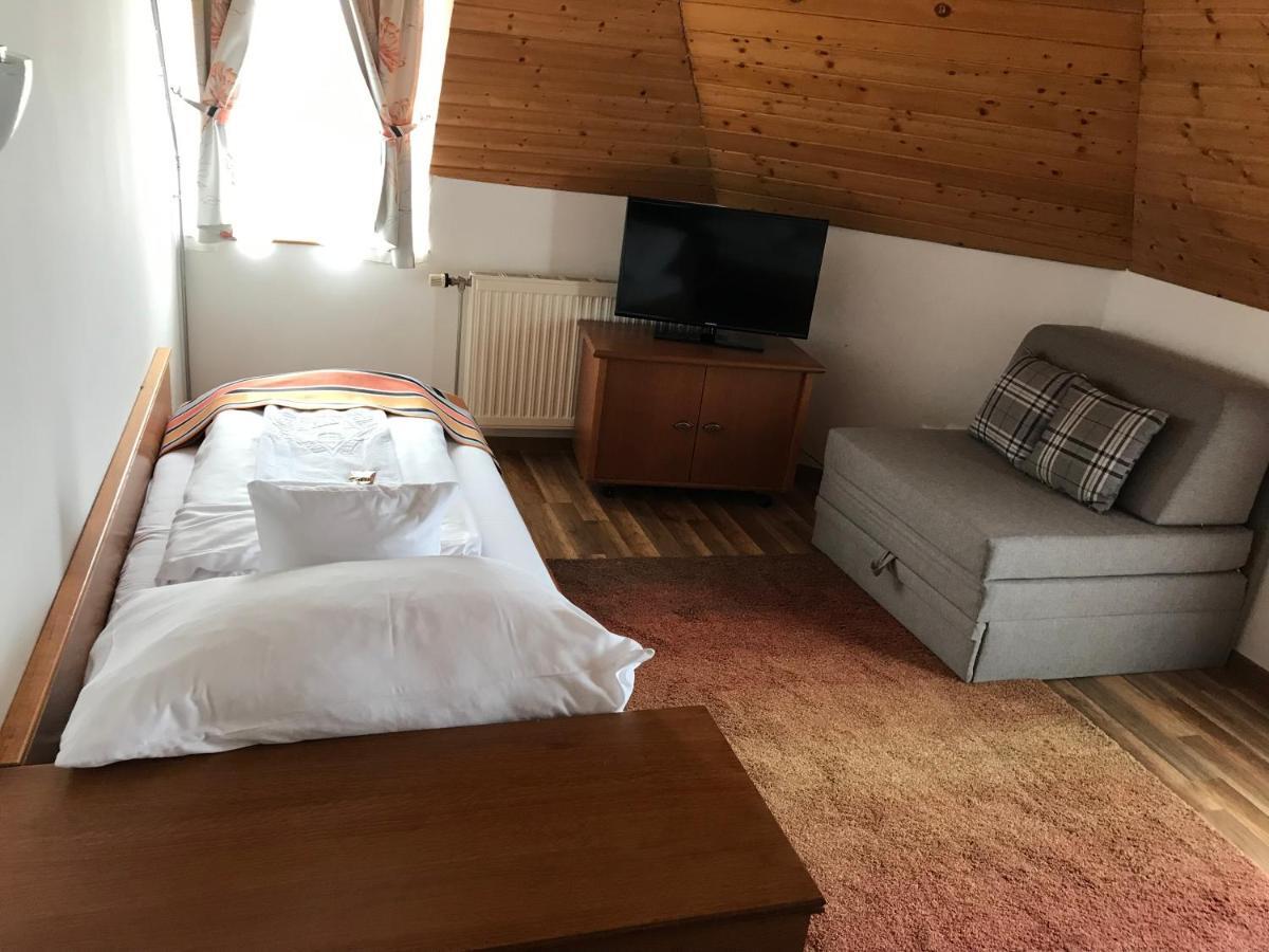 Zöldtető Panzió Balatonfüred Exterior foto